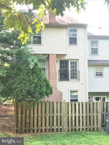 5623 GRESHAM LN, Centreville, VA 20120