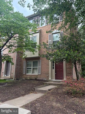 5623 GRESHAM LN, Centreville, VA 20120