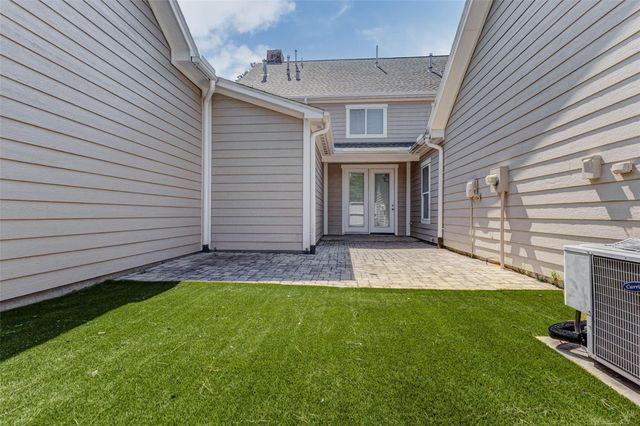 226 Kendrick Pines Boulevard, Spring, TX 77389
