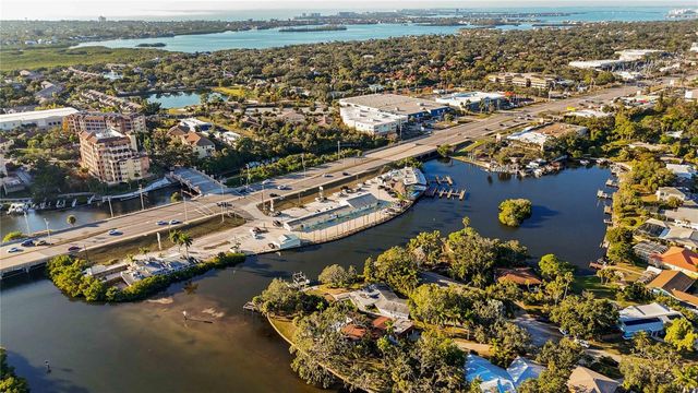 5381 PALOS VERDES DRIVE, Sarasota, FL 34231