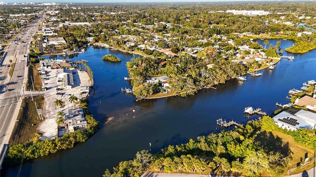 5381 PALOS VERDES DRIVE, Sarasota, FL 34231