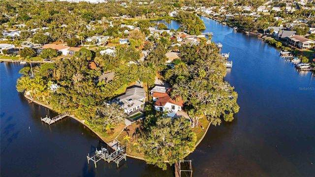 5381 PALOS VERDES DRIVE, Sarasota, FL 34231