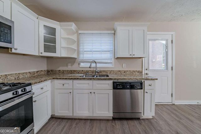 491 Elbridge Drive NW, Atlanta, GA 30318