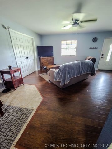 413 Stanton, Calera, OK 74730
