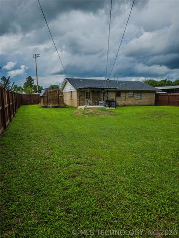 413 Stanton, Calera, OK 74730
