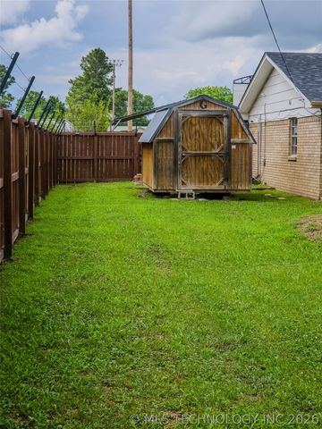 413 Stanton, Calera, OK 74730