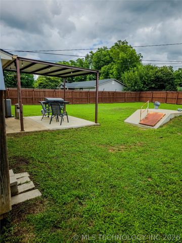 413 Stanton, Calera, OK 74730