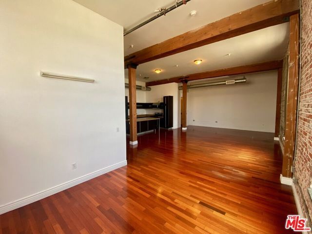 652 Mateo Street 201, Los Angeles, CA 90021