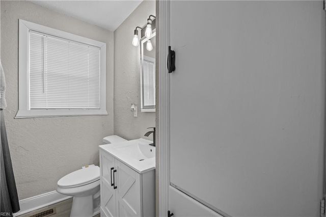 920 Widgeon RD, Norfolk, VA 23513