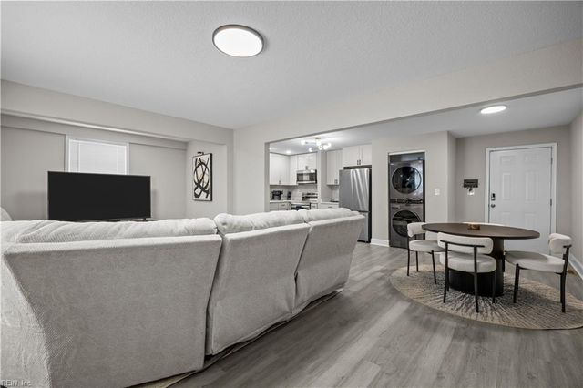 920 Widgeon RD, Norfolk, VA 23513