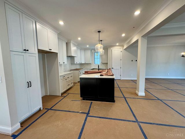 7406 Orchard Street, Columbia Twp, OH 45227