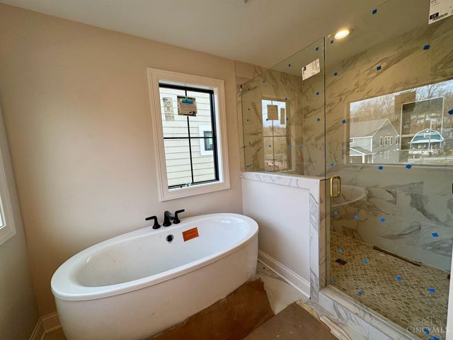 7406 Orchard Street, Columbia Twp, OH 45227