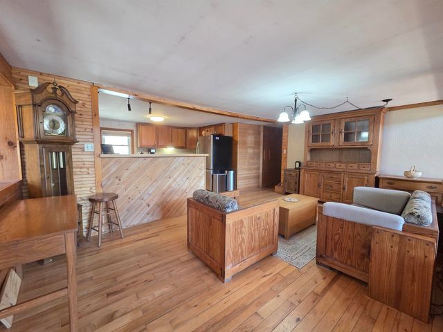 12 Beard Lane, Grafton, NH 03420
