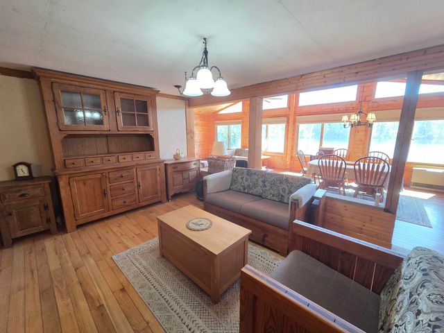 12 Beard Lane, Grafton, NH 03420