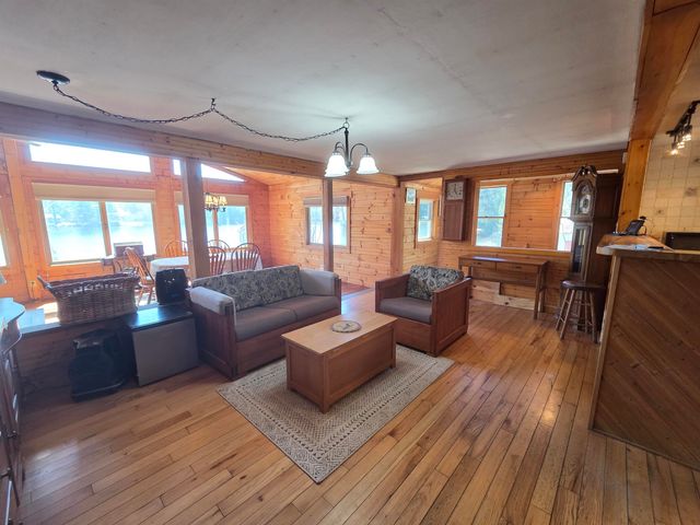 12 Beard Lane, Grafton, NH 03420