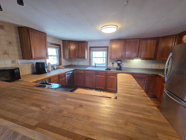 12 Beard Lane, Grafton, NH 03420