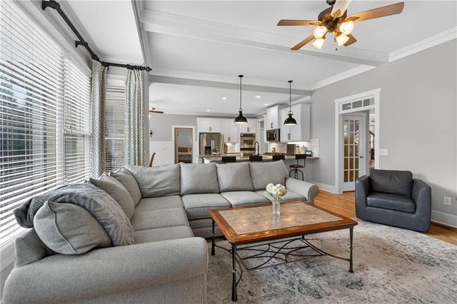 5878 Deer Crossing Drive, Sugar Hill, GA 30518