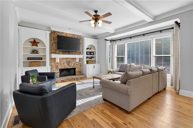 5878 Deer Crossing Drive, Sugar Hill, GA 30518