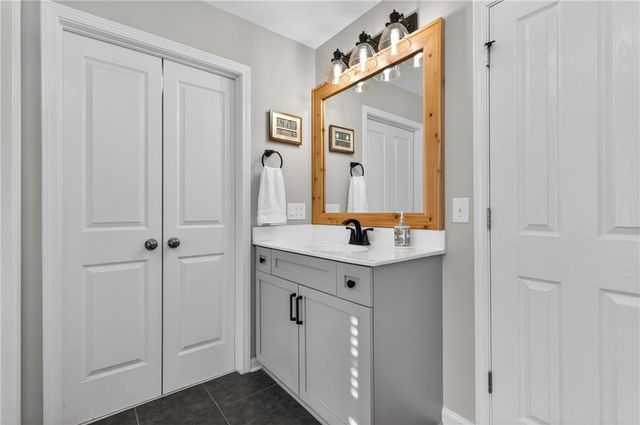 5878 Deer Crossing Drive, Sugar Hill, GA 30518