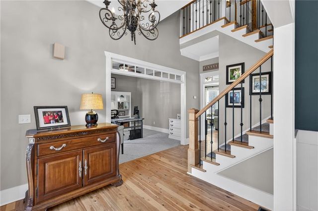 5878 Deer Crossing Drive, Sugar Hill, GA 30518