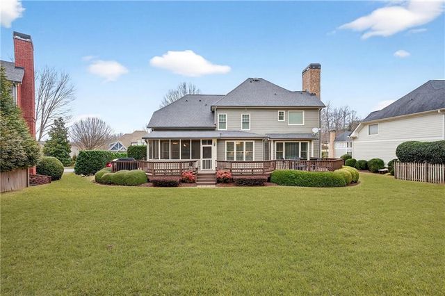 5878 Deer Crossing Drive, Sugar Hill, GA 30518