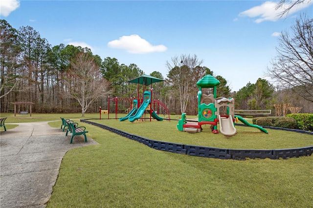 5878 Deer Crossing Drive, Sugar Hill, GA 30518