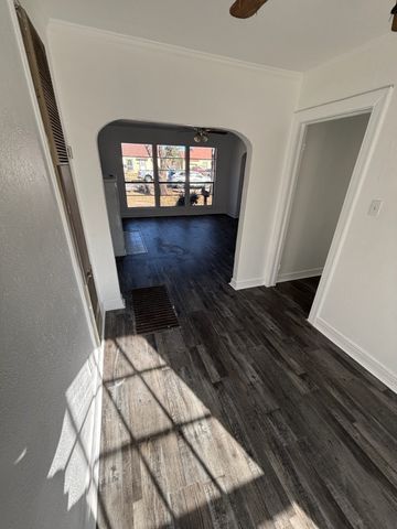 1321 Oak Street, Grand Prairie, TX 75050