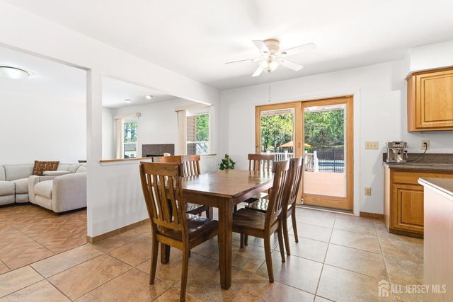 43 Scarlet Drive, Sayreville, NJ 08859