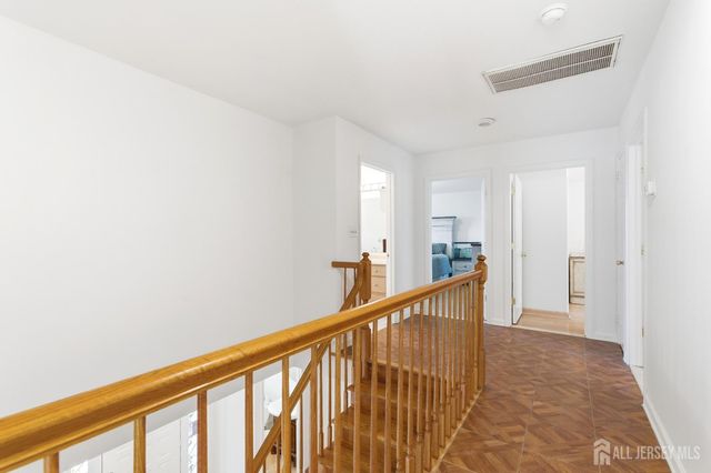 43 Scarlet Drive, Sayreville, NJ 08859