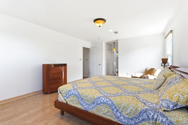 43 Scarlet Drive, Sayreville, NJ 08859