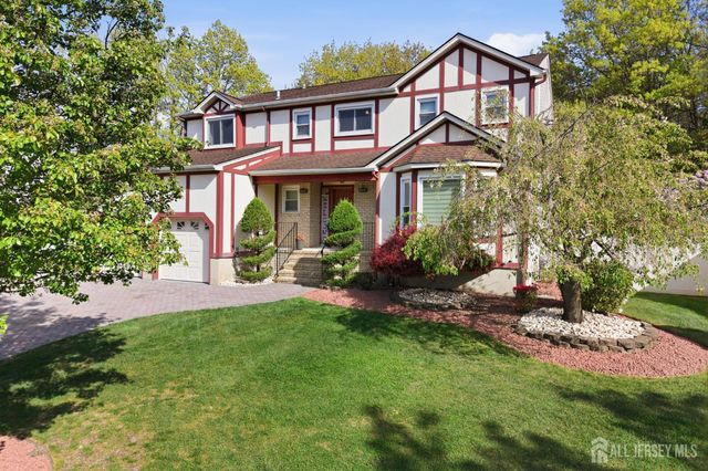 43 Scarlet Drive, Sayreville, NJ 08859