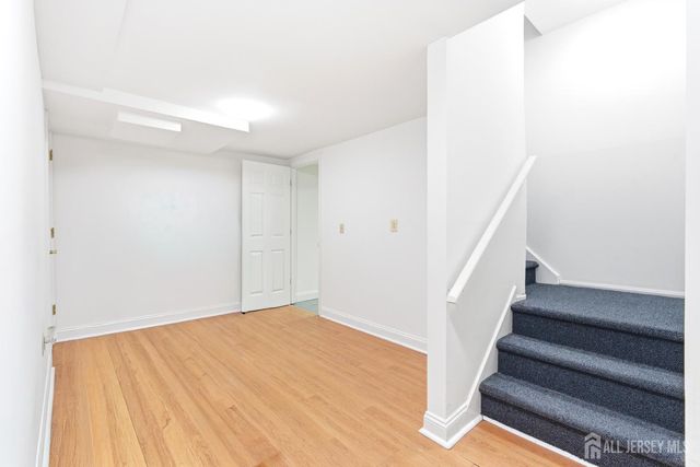43 Scarlet Drive, Sayreville, NJ 08859