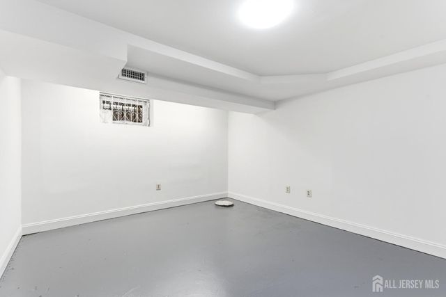 43 Scarlet Drive, Sayreville, NJ 08859