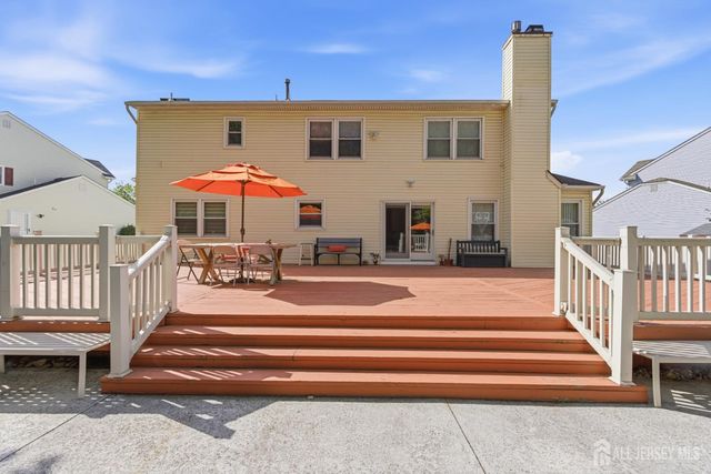 43 Scarlet Drive, Sayreville, NJ 08859