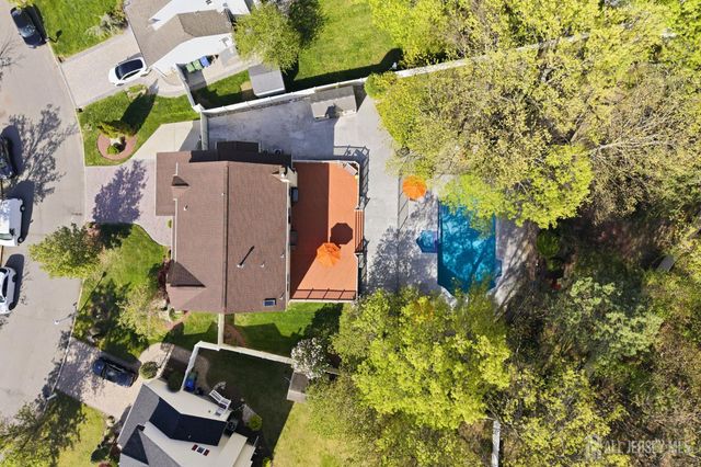 43 Scarlet Drive, Sayreville, NJ 08859