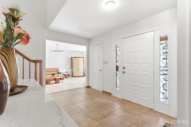 43 Scarlet Drive, Sayreville, NJ 08859