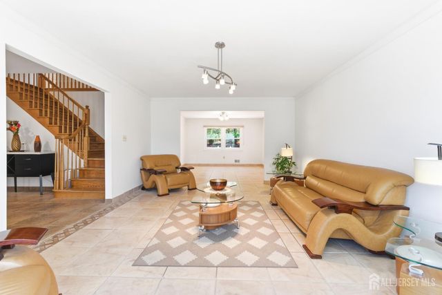 43 Scarlet Drive, Sayreville, NJ 08859