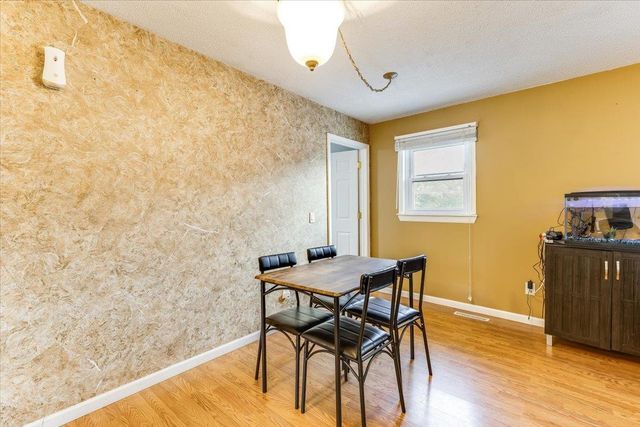 326 N Jane St, Haysville, KS 67060