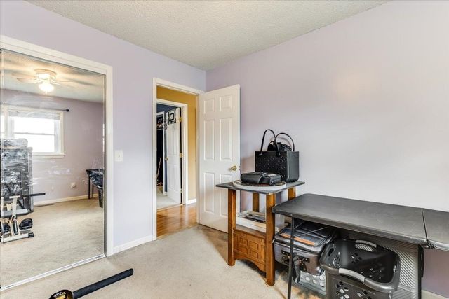 326 N Jane St, Haysville, KS 67060