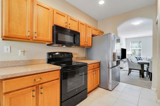 2122 SE Grand Drive, Port St. Lucie, FL 34952