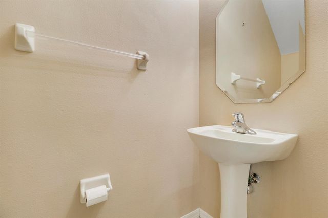2122 SE Grand Drive, Port St. Lucie, FL 34952