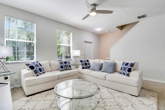 2122 SE Grand Drive, Port St. Lucie, FL 34952