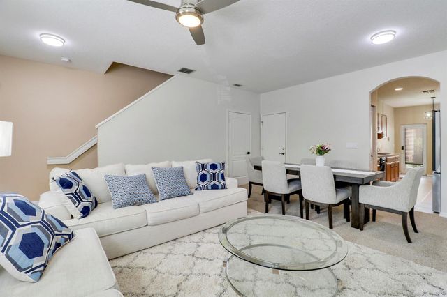 2122 SE Grand Drive, Port St. Lucie, FL 34952