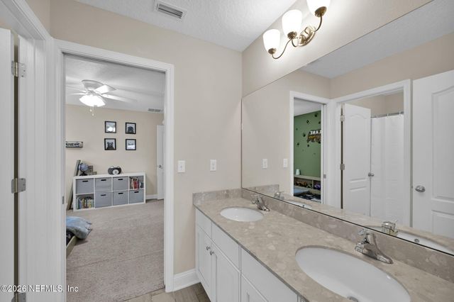 192 GRAMPIAN HIGHLANDS Drive, St. Johns, FL 32259