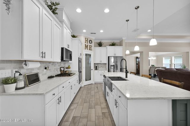 192 GRAMPIAN HIGHLANDS Drive, St. Johns, FL 32259