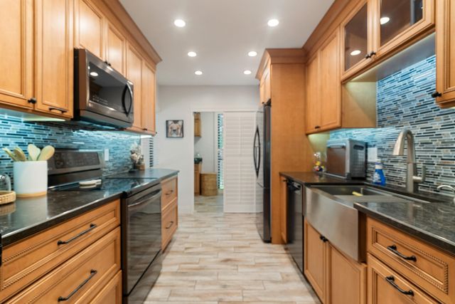 9812 Windward Avenue, Key Largo, FL 33037