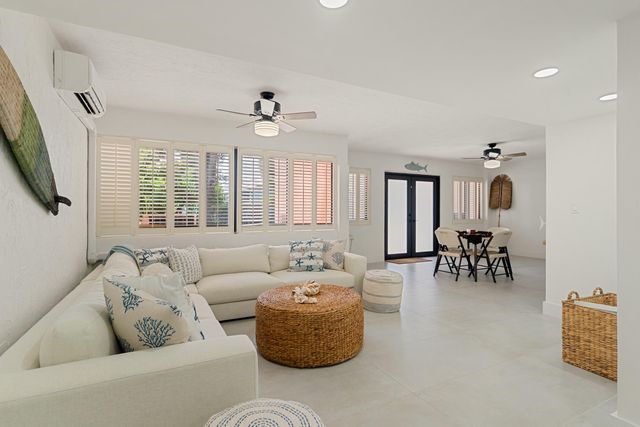 9812 Windward Avenue, Key Largo, FL 33037