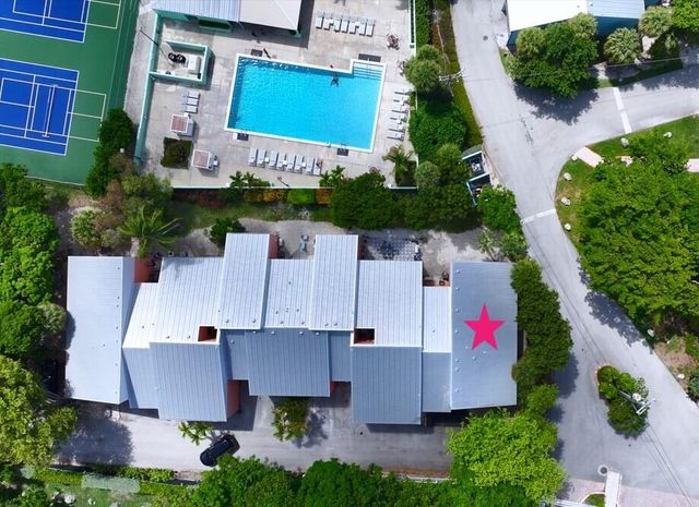 9812 Windward Avenue, Key Largo, FL 33037