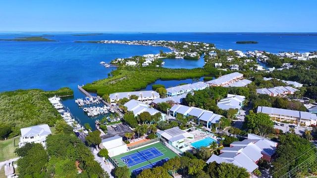 9812 Windward Avenue, Key Largo, FL 33037