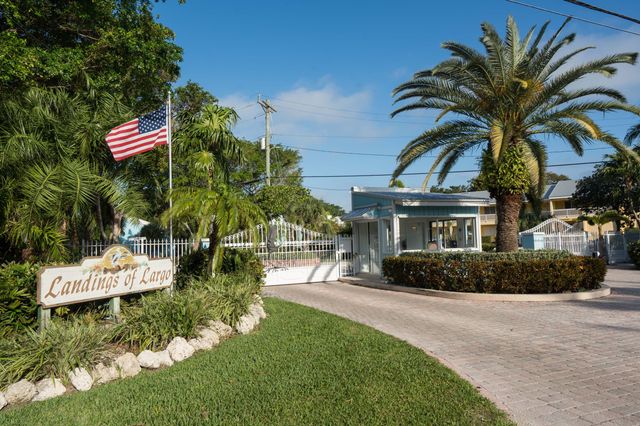 9812 Windward Avenue, Key Largo, FL 33037